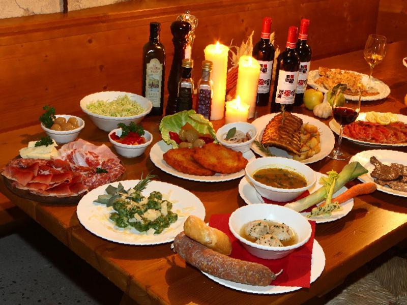 Locanda La Canonica Trento Luaran gambar